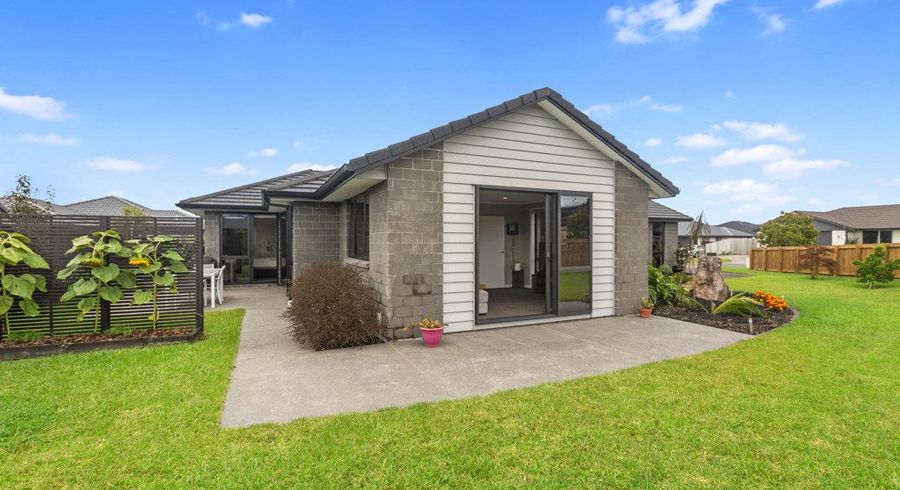  at 8 Cowell Crescent, Pyes Pa, Tauranga