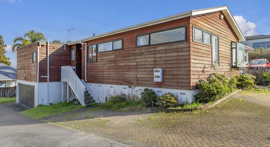  at 1/410 Glenfield Road, Glenfield, Auckland