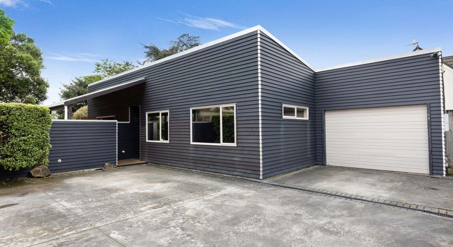  at 30 Knowles Street, Terrace End, Palmerston North, Manawatu / Whanganui