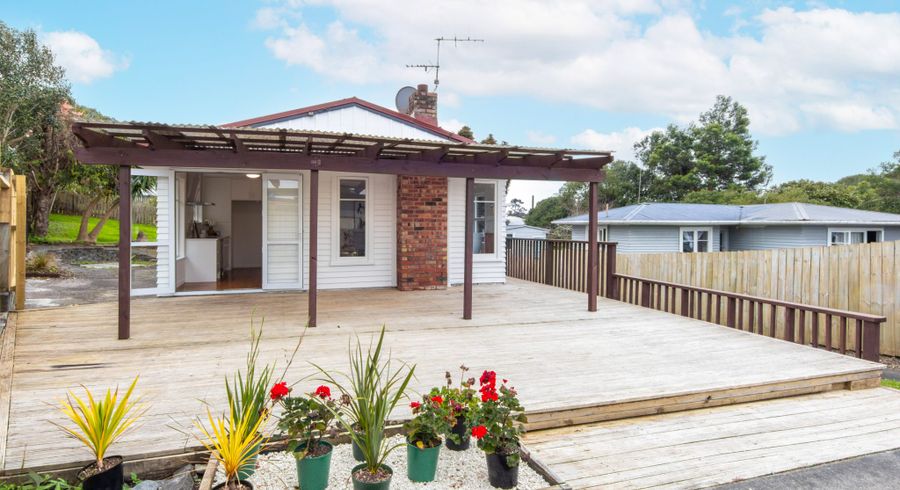 at 114 Edmonton Road, Henderson, Waitakere City, Auckland