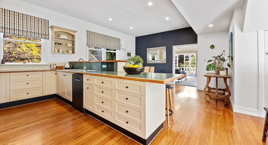  at 3 MacMillan Avenue, Cashmere, Christchurch City, Canterbury