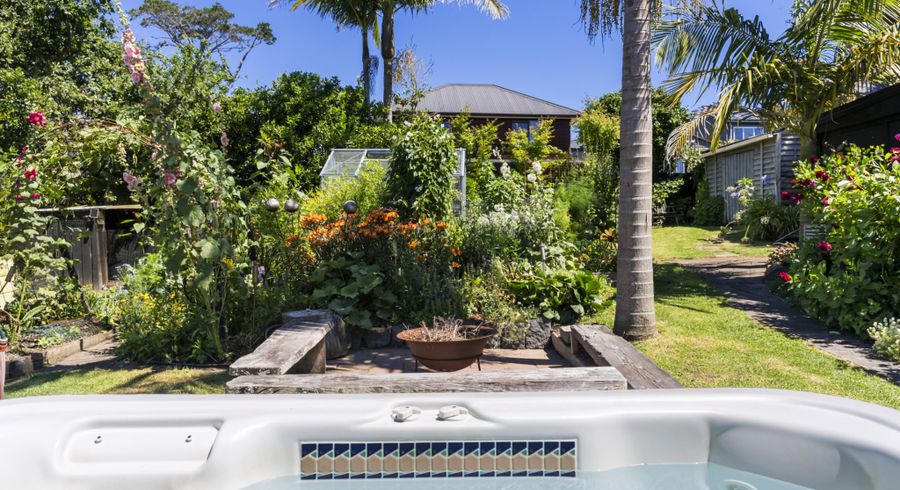  at 11 Himikera Avenue, Avondale, Auckland City, Auckland