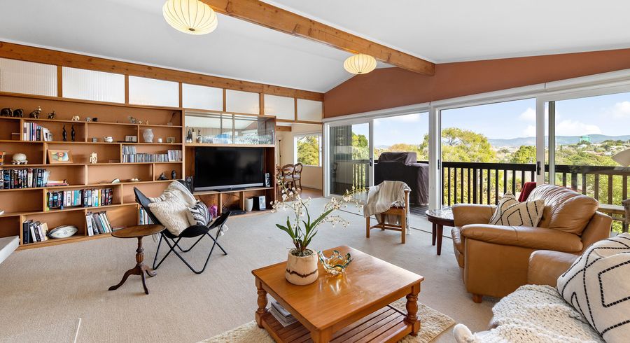  at 1/15 Castaing Crescent, Te Atatu South, Auckland