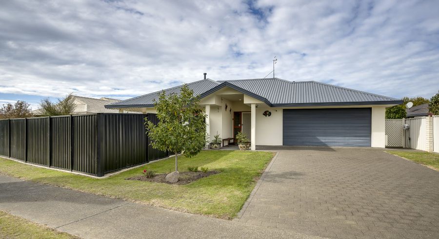  at 8 Gresham Place, Taradale, Napier, Hawke's Bay