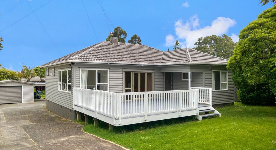  at 8 Wedgwood Avenue, Mangere East, Auckland