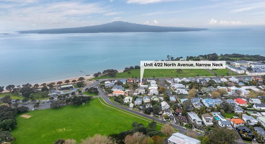  at 4/22 North Avenue, Narrow Neck, Auckland
