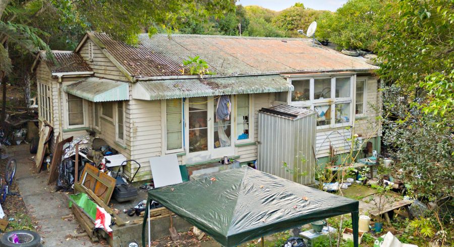  at 37 Wairau Road, Forrest Hill, North Shore City, Auckland