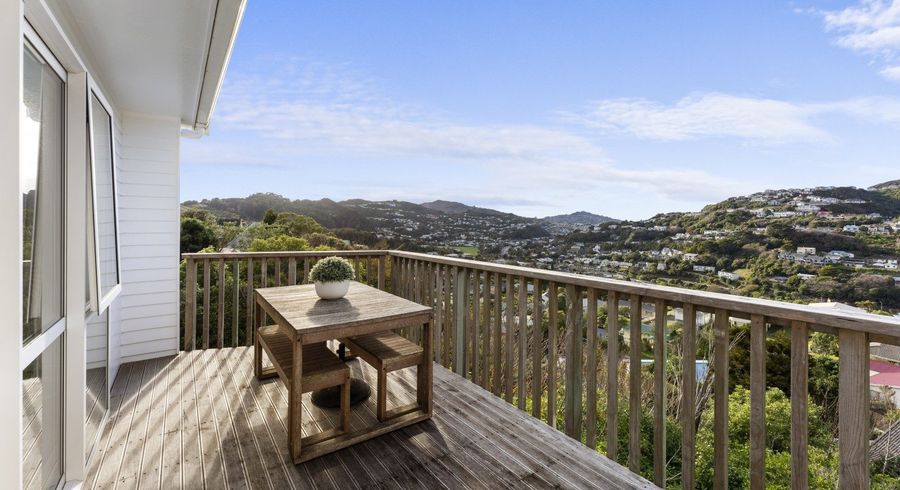  at 2/107 Allington Road, Karori, Wellington