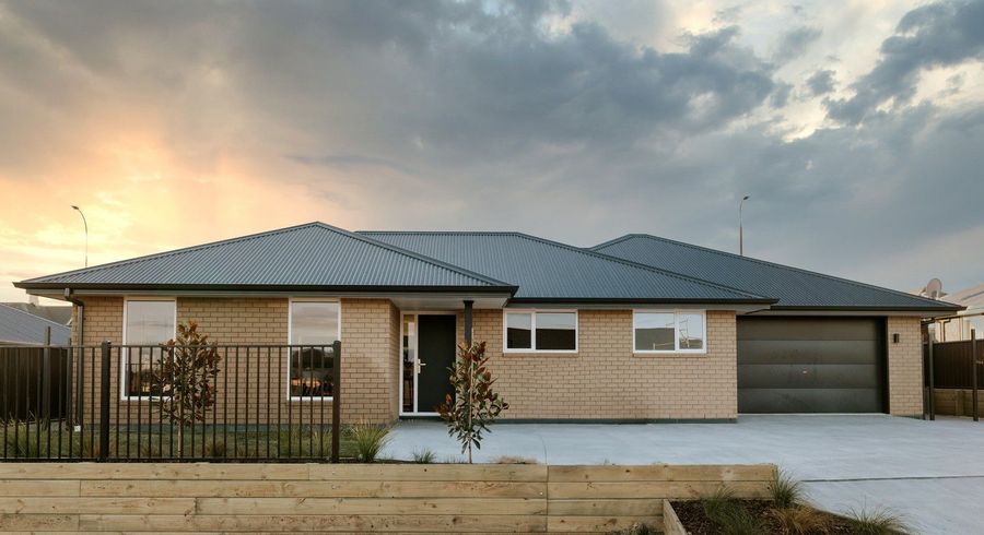  at 15 Royal Oak Crescent, Holmes Hill, Oamaru