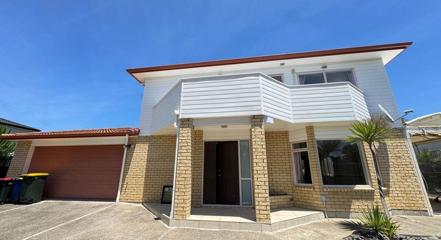  at 115A Lynwood Road, New Lynn, Waitakere City, Auckland