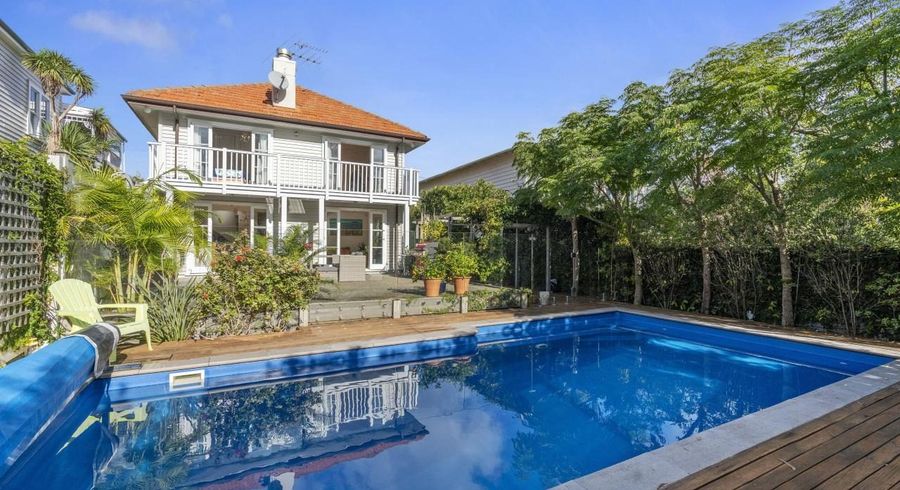  at 34 Hastings Parade, Devonport, Auckland