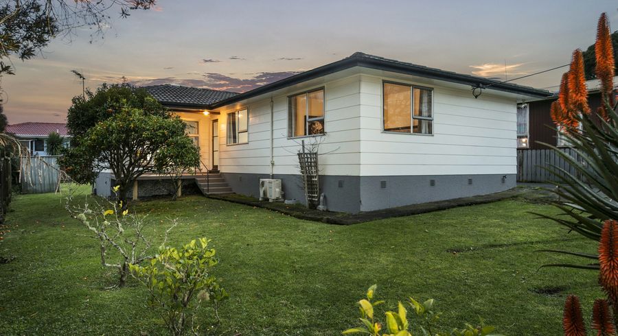  at 110 Parrs Cross Road, Sunnyvale, Auckland