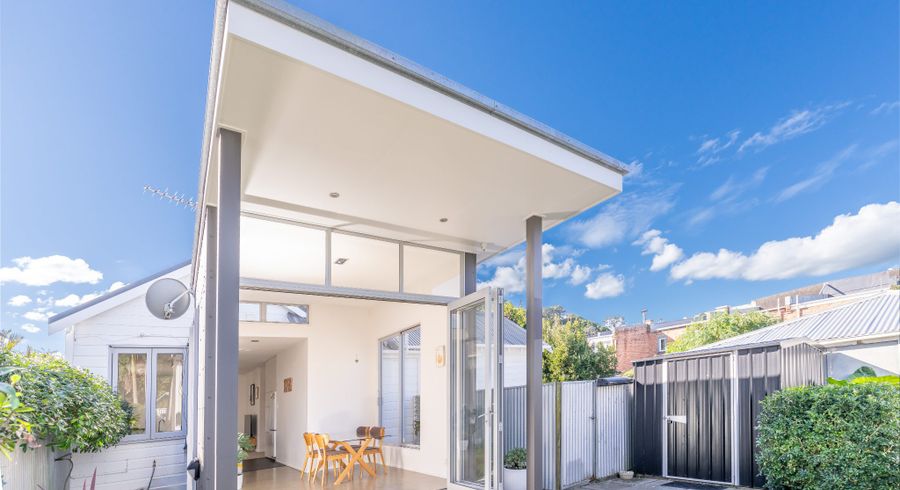  at 3/2C Valley Road, Mount Eden, Auckland City, Auckland