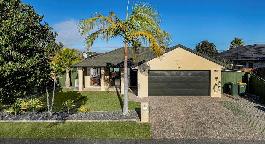  at 5 William Gamble Drive, Greenhithe, Auckland
