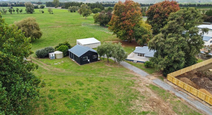  at 16 Eureka Road, Eureka, Hamilton