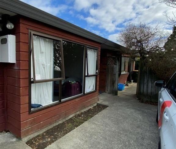  at 2/65 Pohutukawa Street, Woburn, Lower Hutt, Wellington