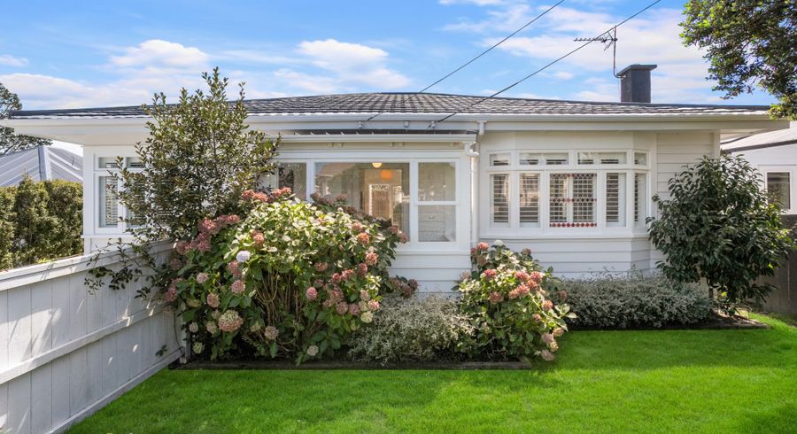  at 42 Fontenoy Street, Mount Albert, Auckland City, Auckland