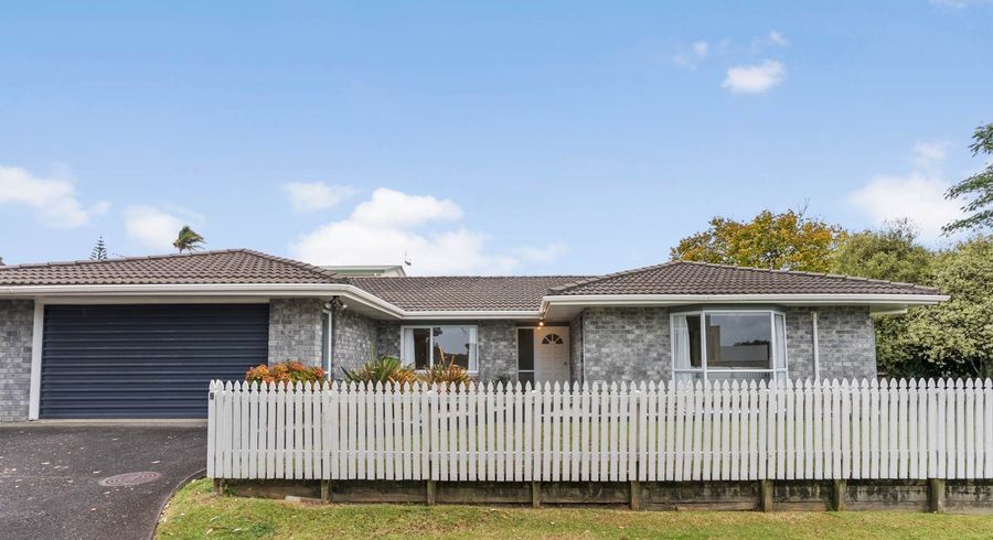  at 9 Redfern Lane, Glenfield, North Shore City, Auckland