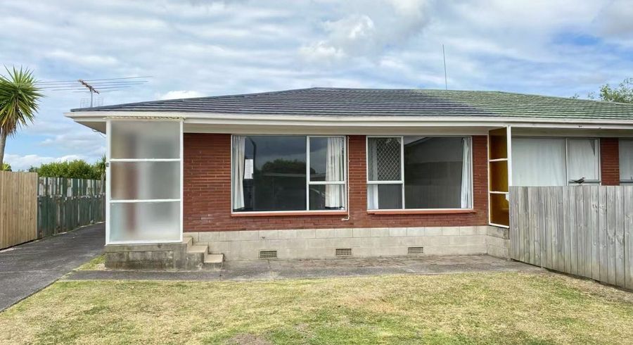  at 1/36 Blacklock Avenue, Henderson, Auckland