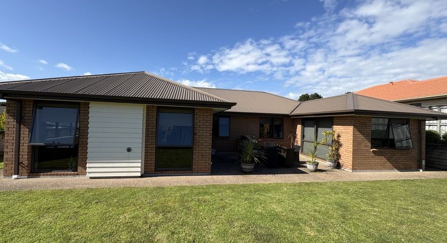  at 2 Alva Glen Place, Pyes Pa, Tauranga, Bay Of Plenty