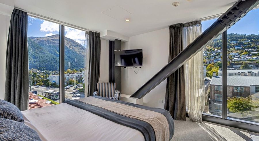  at 324 (Door 325), 18-24 Frankton Road, Town Centre, Queenstown-Lakes, Otago