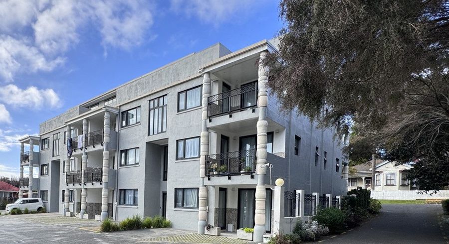 at 5/8 Panama Road, Mount Wellington, Auckland City, Auckland