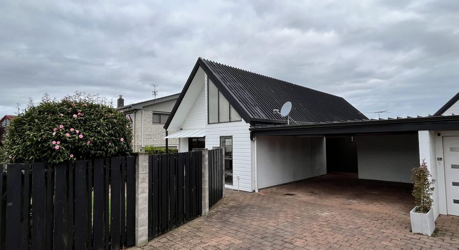  at 8A Himalaya Crescent, Lynfield, Auckland