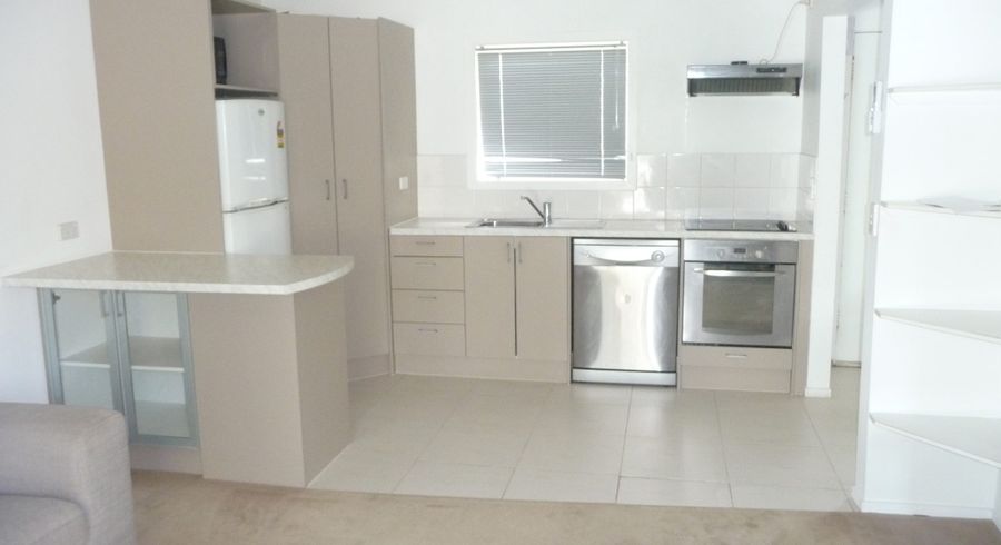  at 2/39 Bellevue Rd, Mount Eden, Auckland City, Auckland