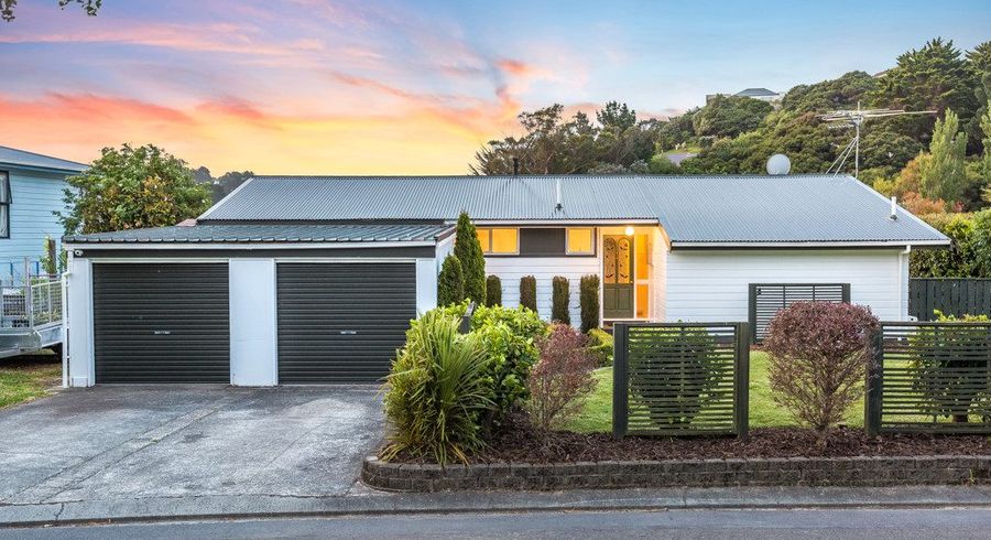  at 47 Hicks Close, Whitby, Porirua