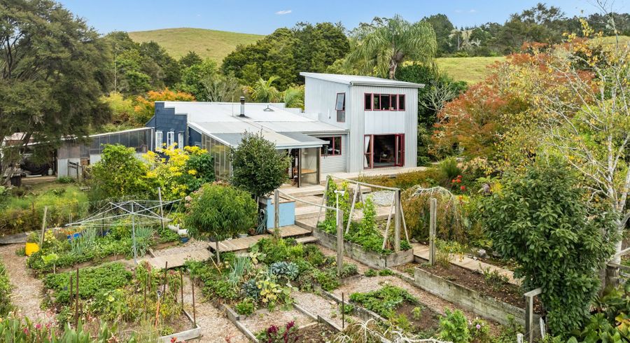  at 2080 State Highway 1, Hukerenui, Whangarei, Northland