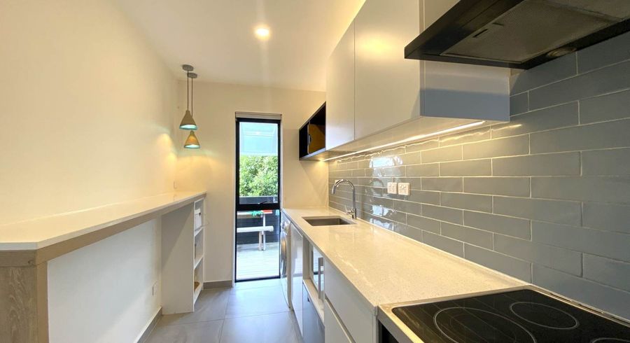  at 52 Nigel Road, Browns Bay, North Shore City, Auckland