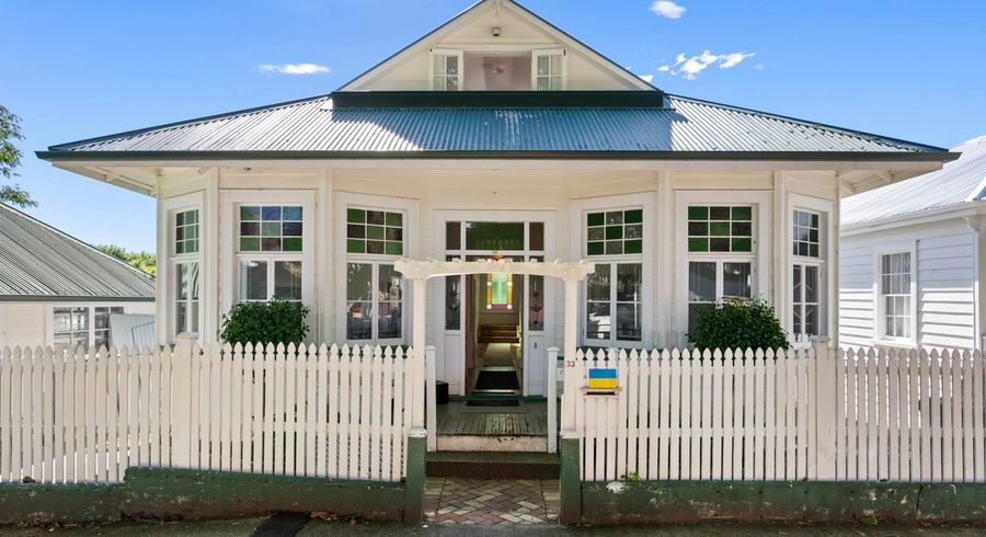  at 33 Castle Street, Grey Lynn, Auckland
