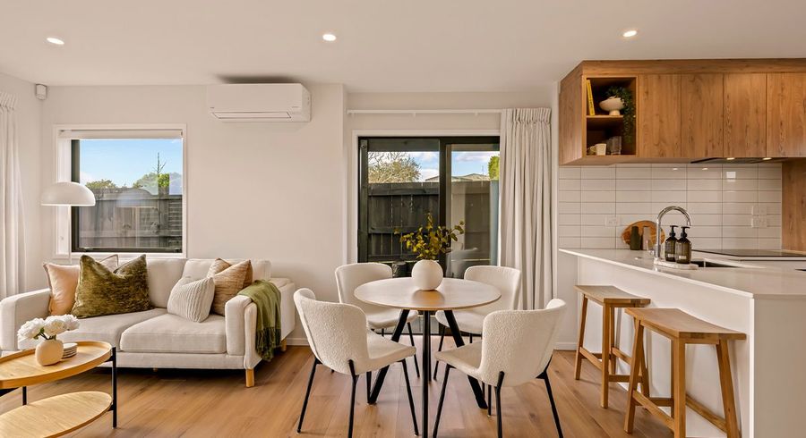  at 4/48 Moire Road, Massey, Waitakere City, Auckland