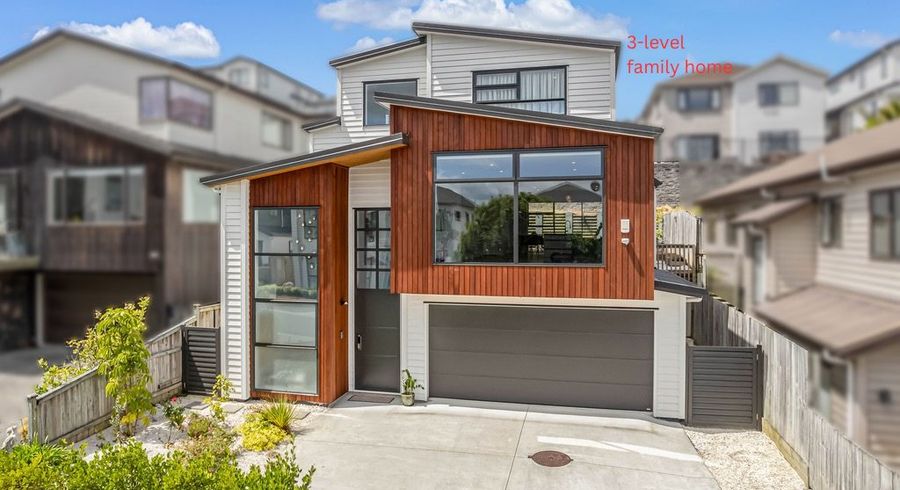 at 26 Windlass Street, Long Bay, North Shore City, Auckland