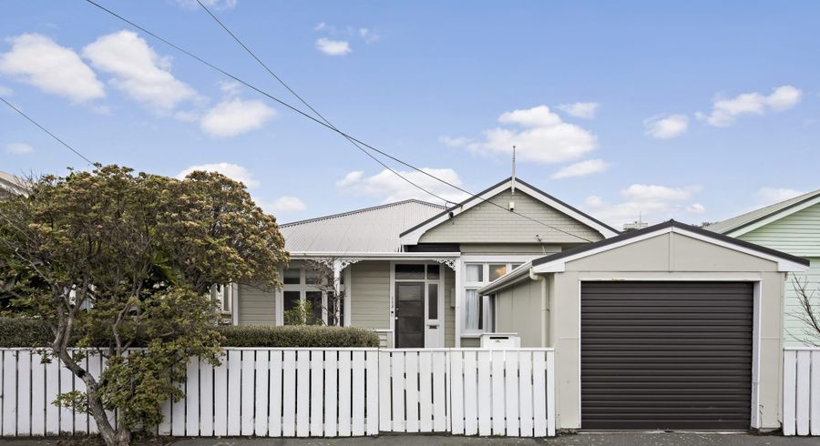  at 112 Onepu Road, Lyall Bay, Wellington