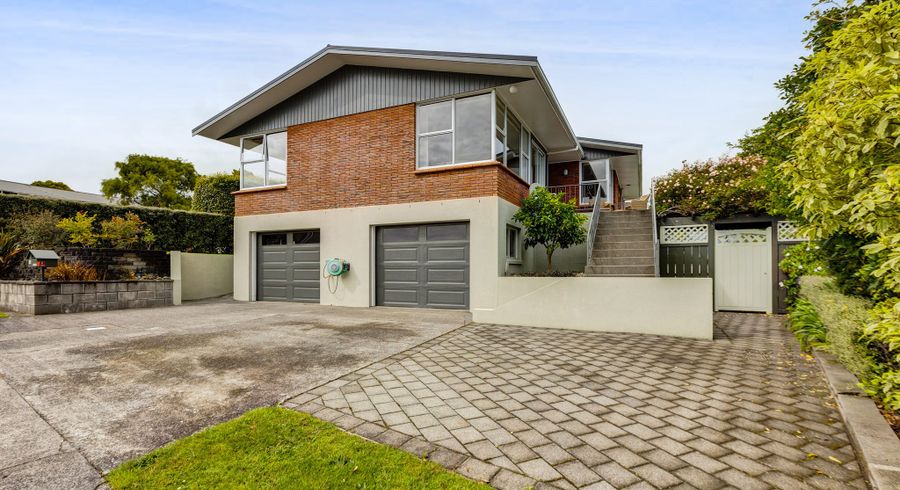 at 14 Montana Place, Merrilands, New Plymouth