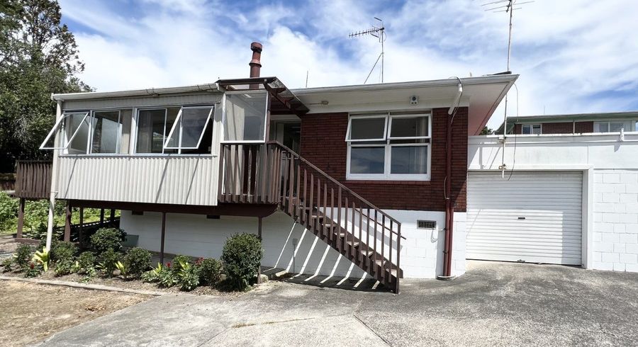  at 2/66 Bentley Avenue, Glenfield, North Shore City, Auckland