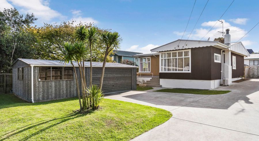  at 56 Connell Street, Blockhouse Bay, Auckland