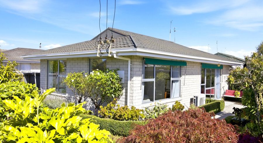  at 1/42 Mooray Avenue, Bishopdale, Christchurch