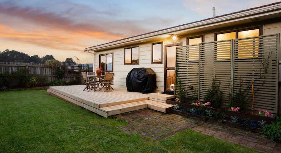  at 12 Thimble Lane, Whitby, Porirua
