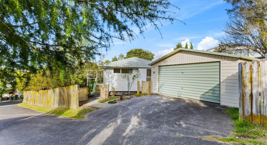  at 227 Glengarry Road, Glen Eden, Waitakere City, Auckland