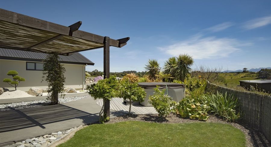  at 374 Pomona Road, Tasman