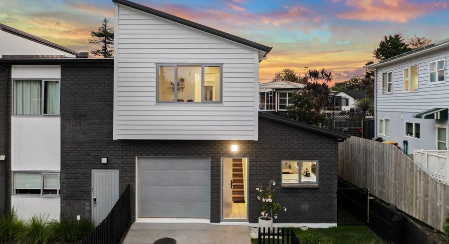  at 21B Vincent Street, Howick, Auckland