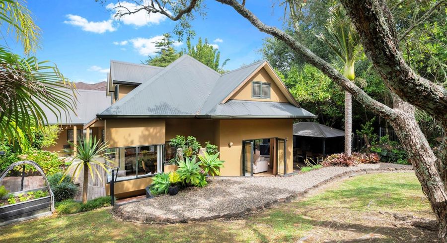  at 2/37 Wolsley Avenue, Milford, North Shore City, Auckland