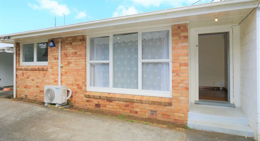  at 4/0 Frost Road, Mount Roskill, Auckland