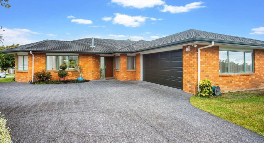  at 23 Highfields Terrace, Henderson, Auckland