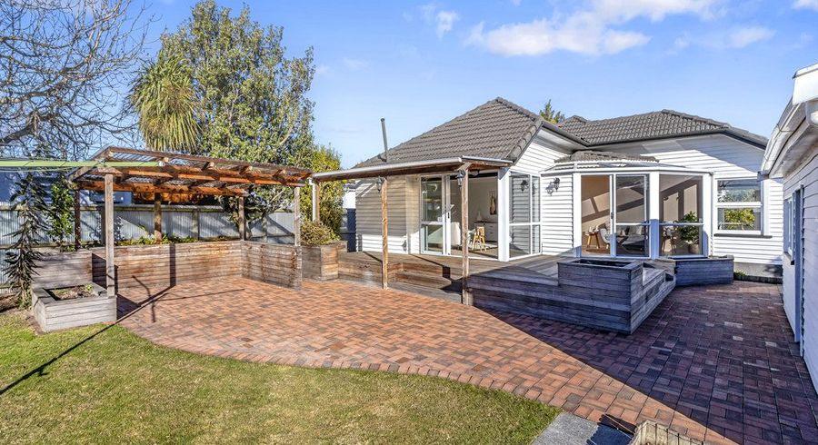  at 70 Isleworth Road, Bishopdale, Christchurch