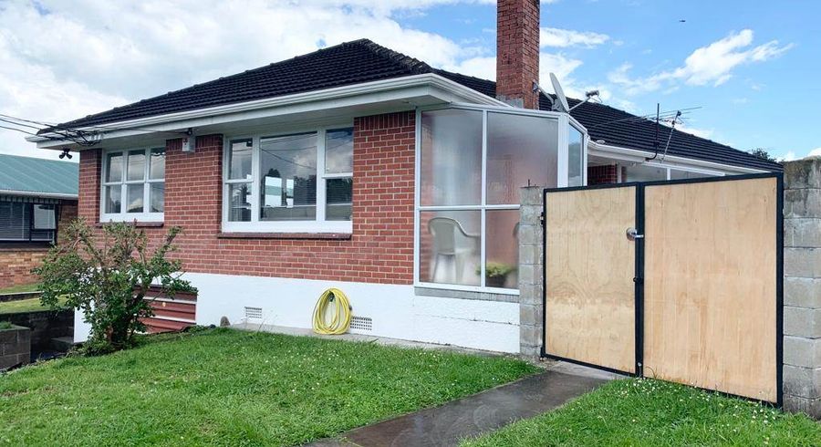  at 1/12 Miles Avenue, Papatoetoe, Auckland