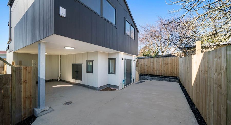  at 5 / 8 Clutha Crescent, Clover Park, Manukau City, Auckland