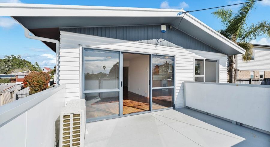  at 3 Spargo Road, Massey, Waitakere City, Auckland